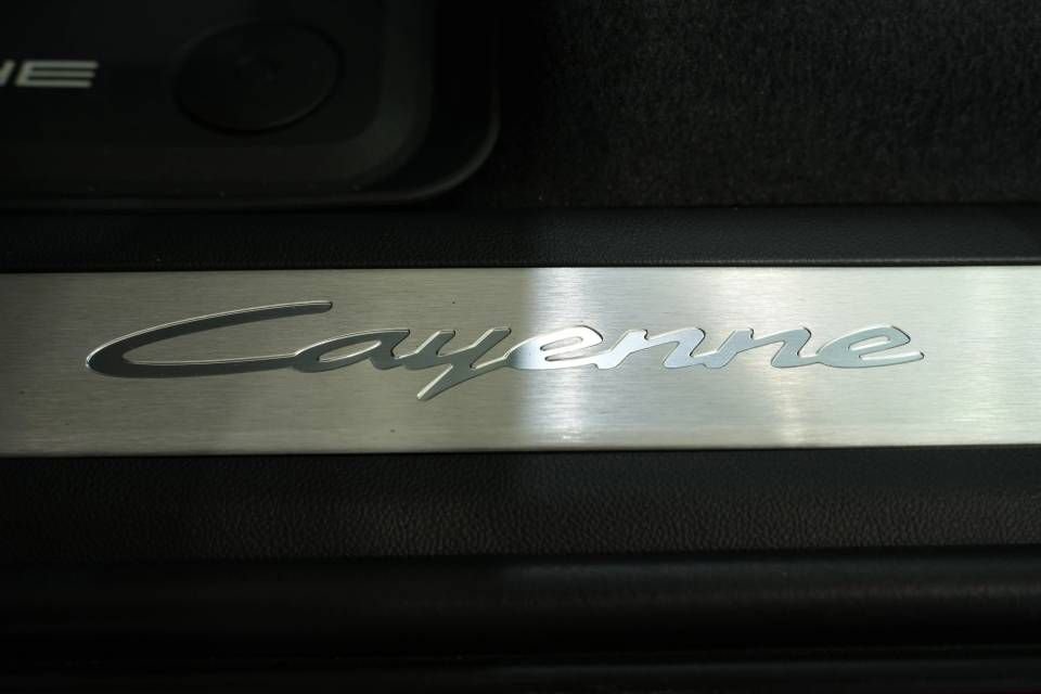 New 2026 Porsche Cayenne Coupe AWD/4WD image 33