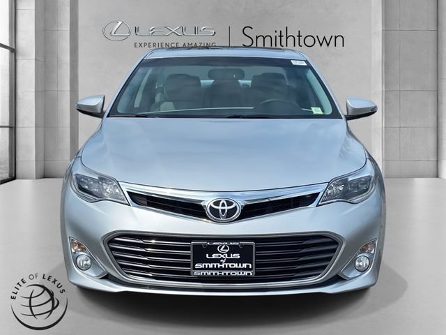 Used 2014 Toyota Avalon Limited FWD image 2