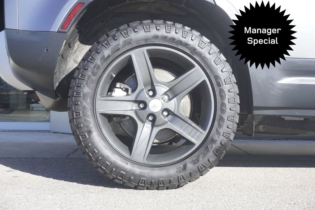 Used 2020 Land Rover Defender 110 SE image 34