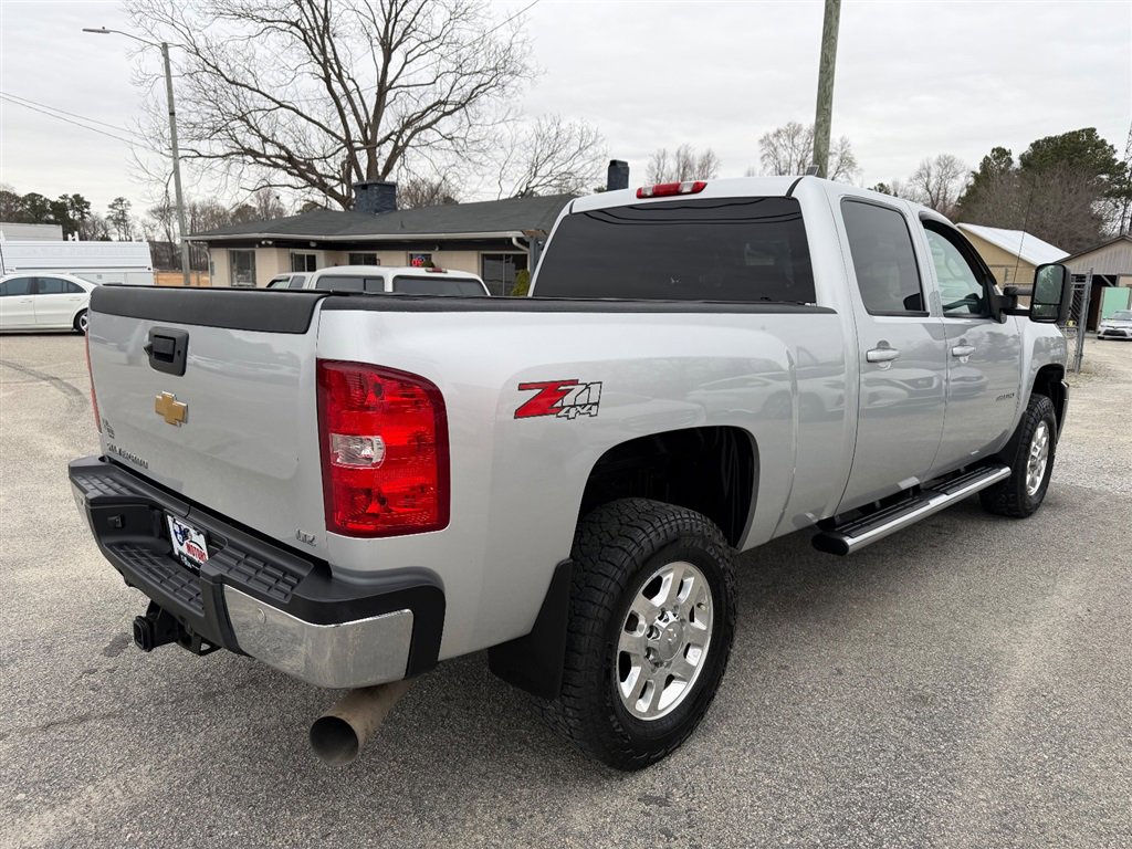 Used 2014 Chevrolet Silverado 3500 LTZ w/ LTZ Plus Package image 5