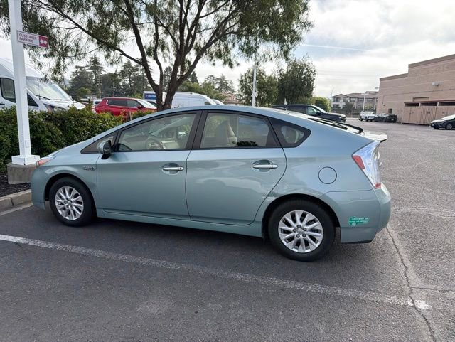 Used 2015 Toyota Prius Prime Plug-In Hybrid FWD image 14