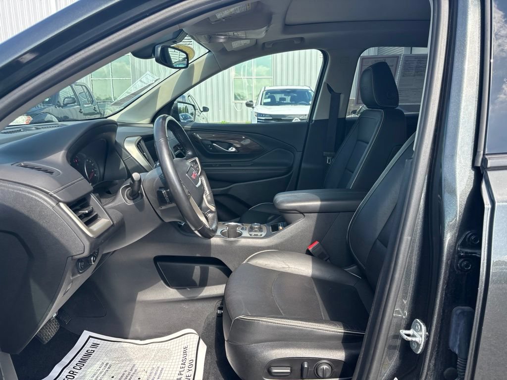 Used 2020 GMC Terrain Denali w/ Denali Premium Package AWD/4WD image 18