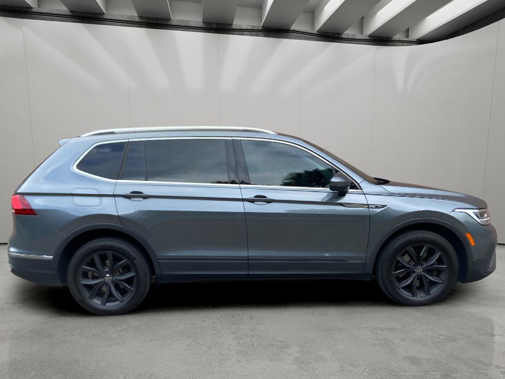 Used 2024 Volkswagen Tiguan SE FWD image 6