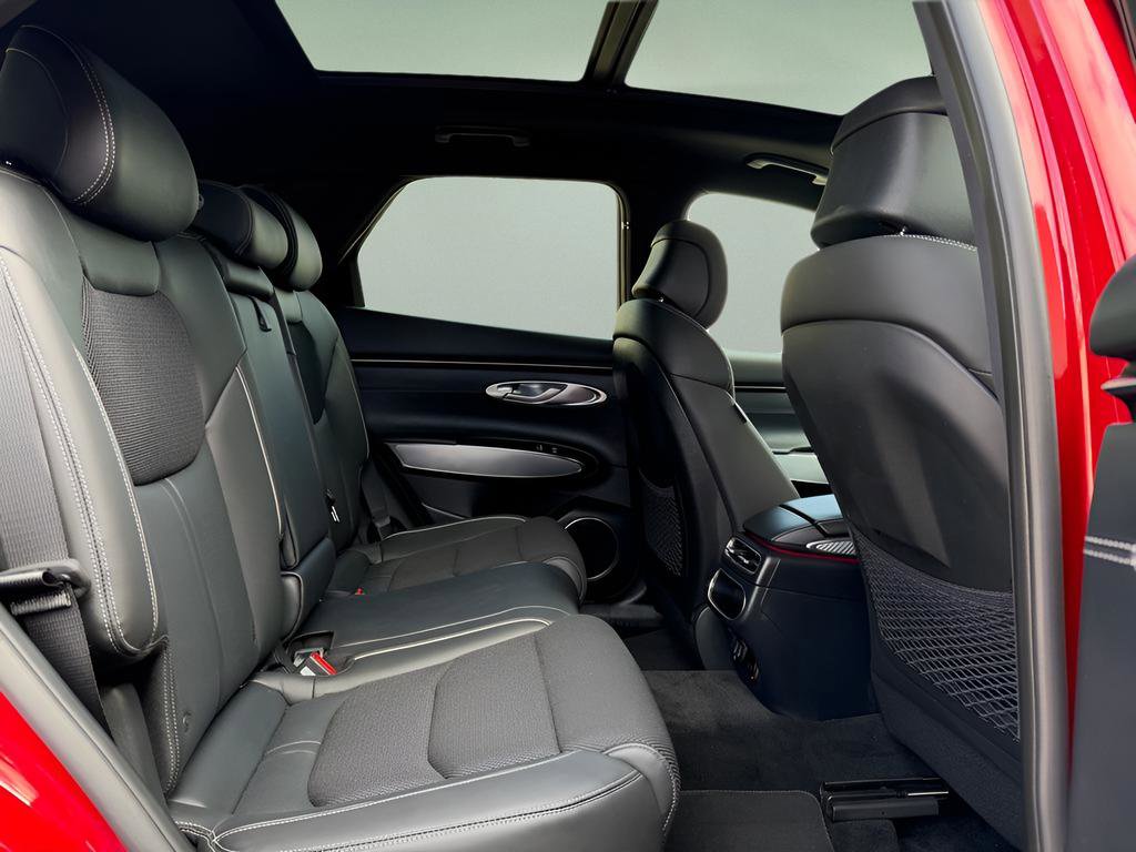 Used 2024 Genesis GV70 3.5T Sport image 12