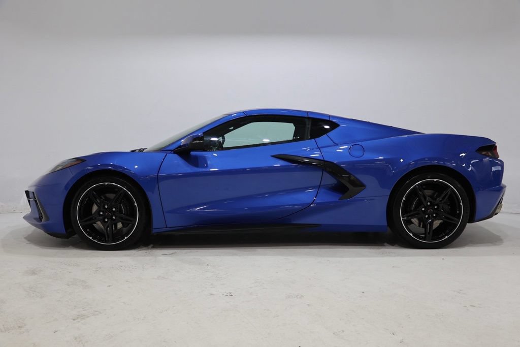 Used 2020 Chevrolet Corvette Stingray Coupe RWD image 4