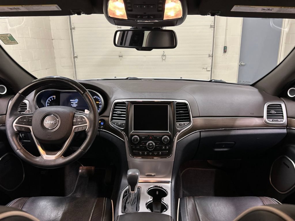 Used 2016 Jeep Grand Cherokee Overland AWD/4WD image 18