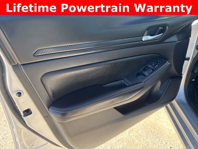 Used 2024 Nissan Altima 2.5 SV image 22