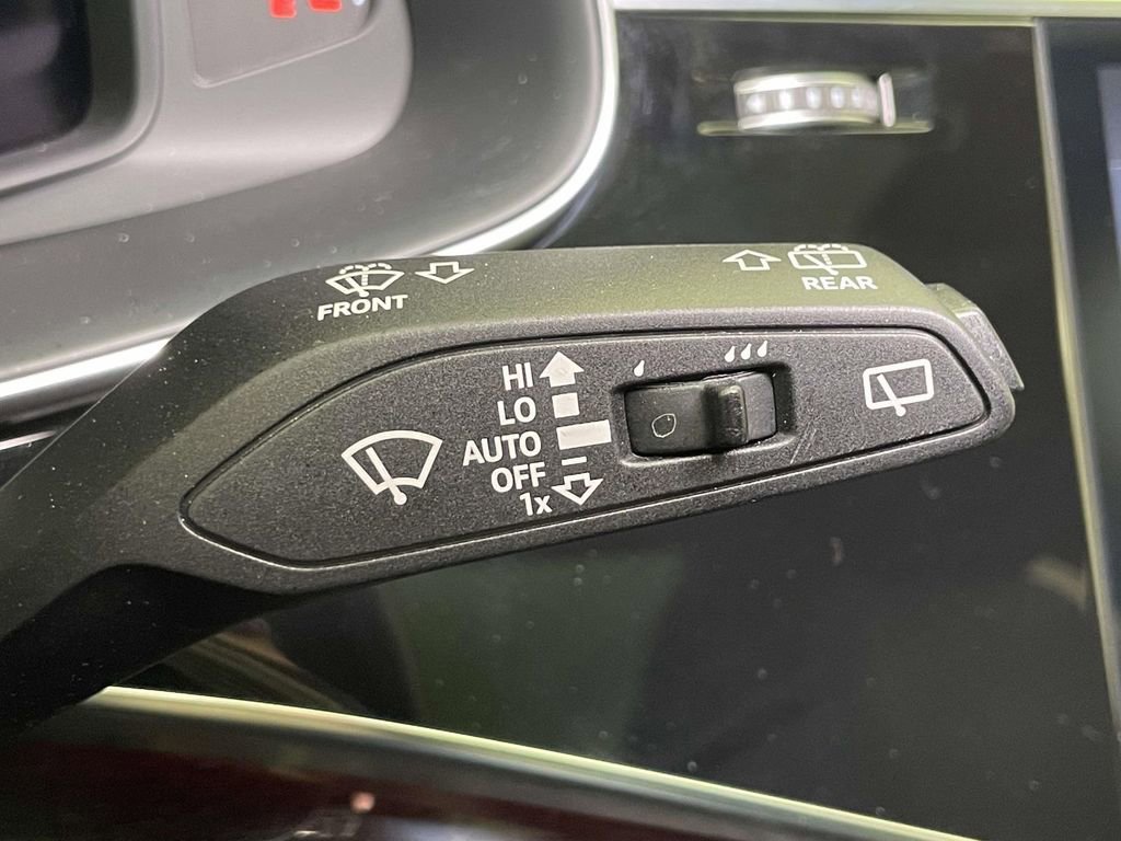 Used 2025 Audi Q7 3.0T Premium Plus image 43