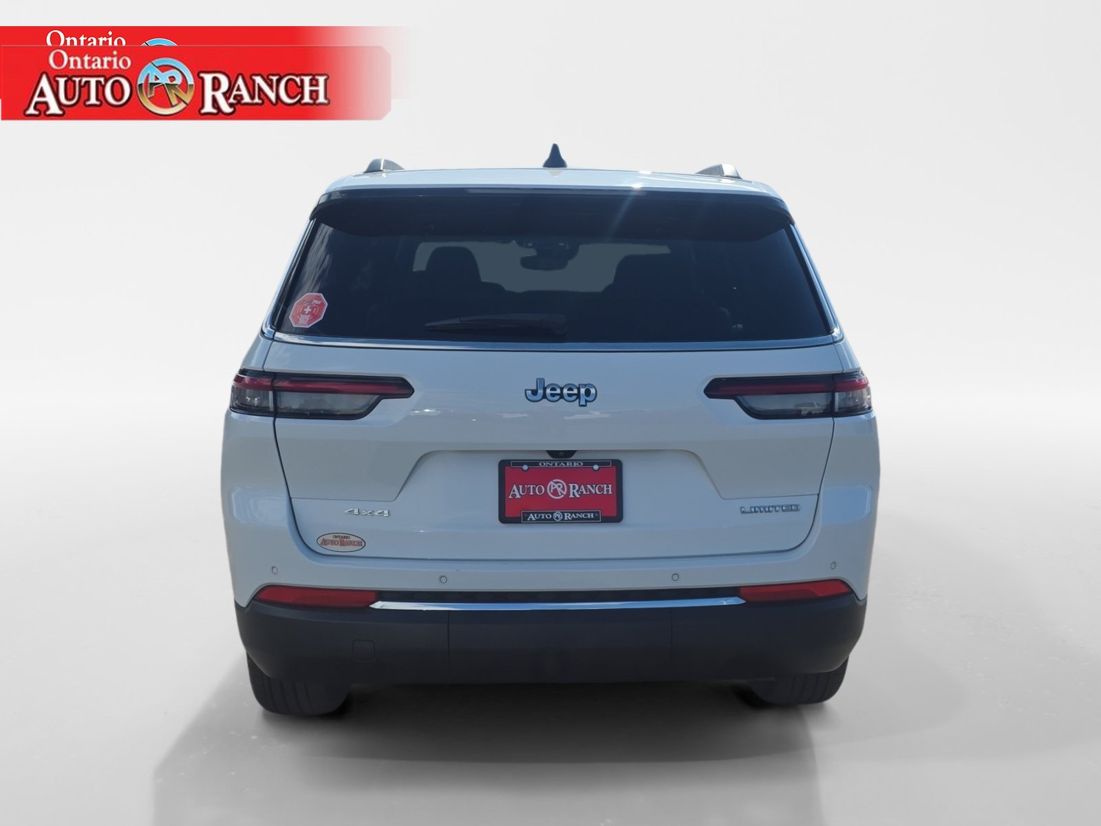 Used 2023 Jeep Grand Cherokee L Limited AWD/4WD image 4