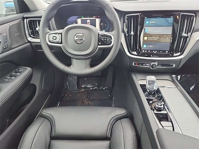 New 2025 Volvo V60 B5 Cross Country Ultra w/ Protection Package Premier image 22