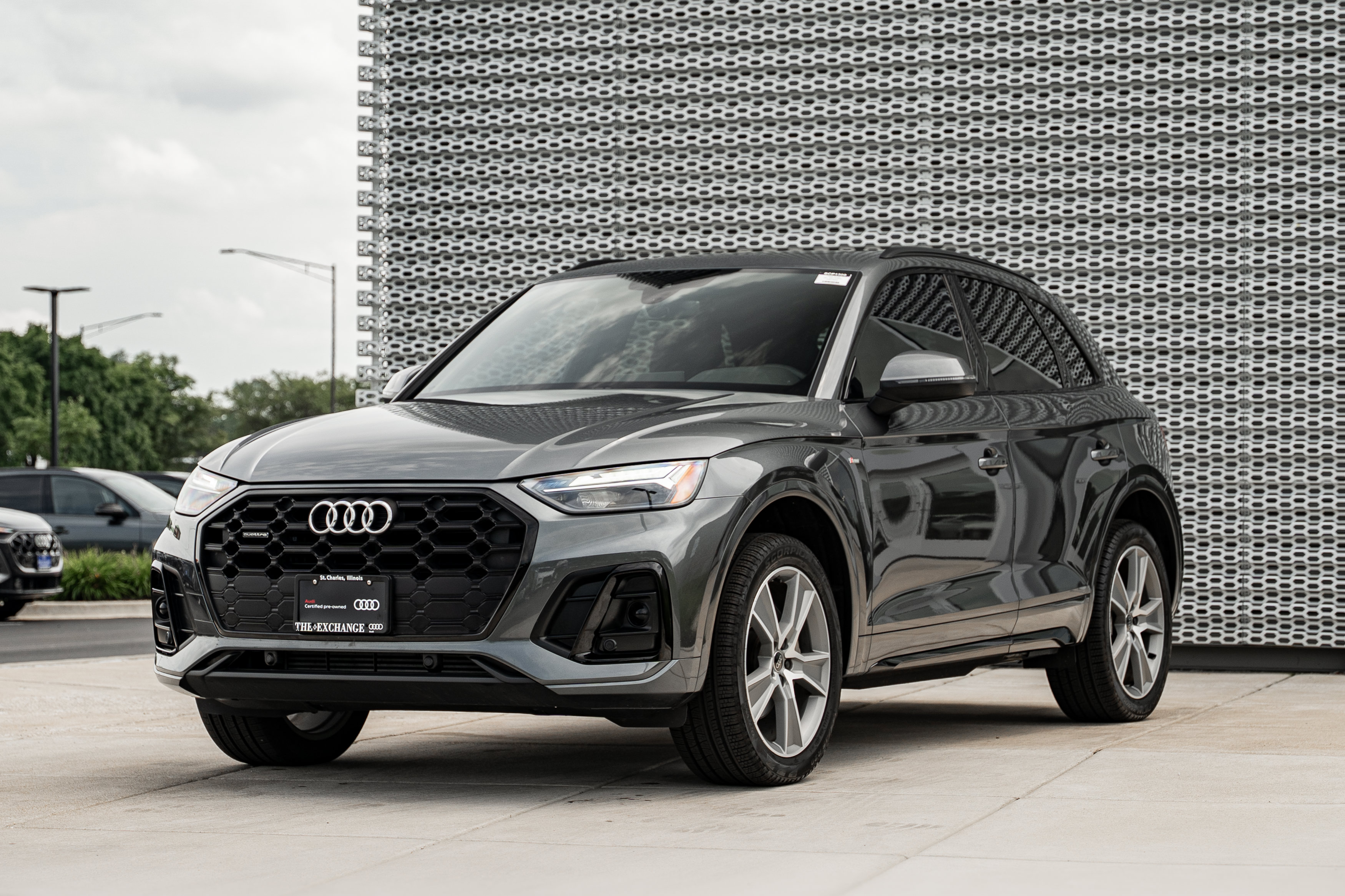 Certified 2025 Audi Q5 2.0T Premium w/ Convenience Plus Package AWD/4WD image 5