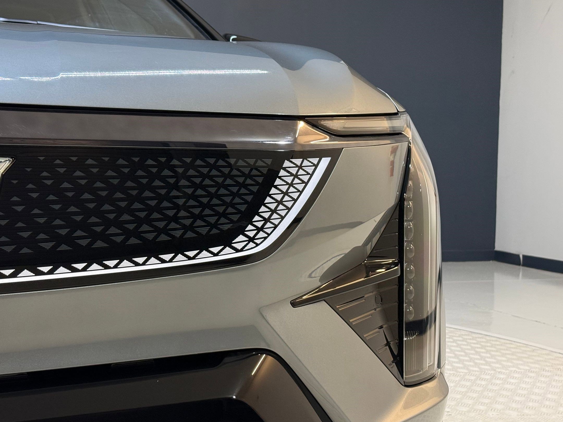 New 2026 Cadillac Optiq Sport 1 image 10