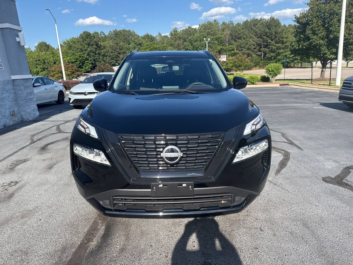 Used 2023 Nissan Rogue SV w/ SV Premium B Package AWD/4WD image 2