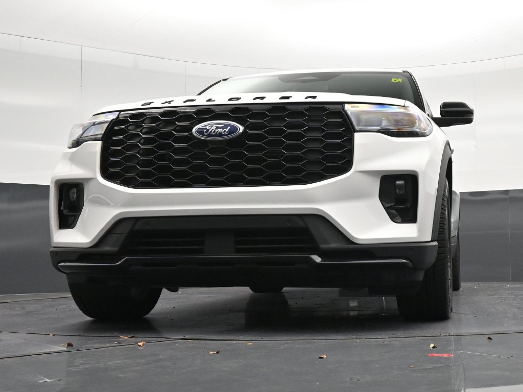 Used 2026 Ford Explorer ST-Line w/ ST-Line Street Pack RWD image 22