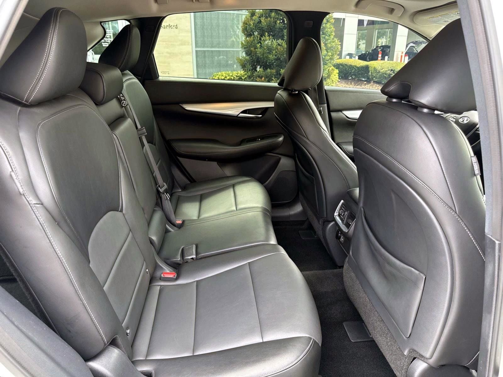 Used 2021 INFINITI QX50 Luxe w/ Accent Package image 17