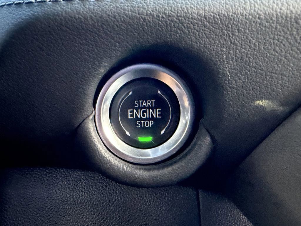 Certified 2025 Chevrolet Suburban LT AWD/4WD image 27