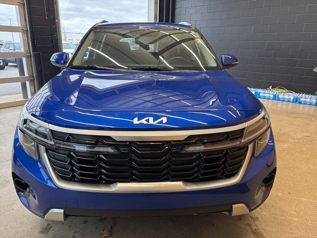 Certified 2024 Kia Seltos S image 3