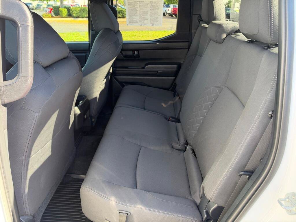 Certified 2024 Toyota Tacoma SR5 AWD/4WD image 6