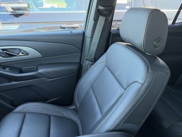 Used 2023 Chevrolet Traverse LT w/ LT Premium Package AWD/4WD image 25