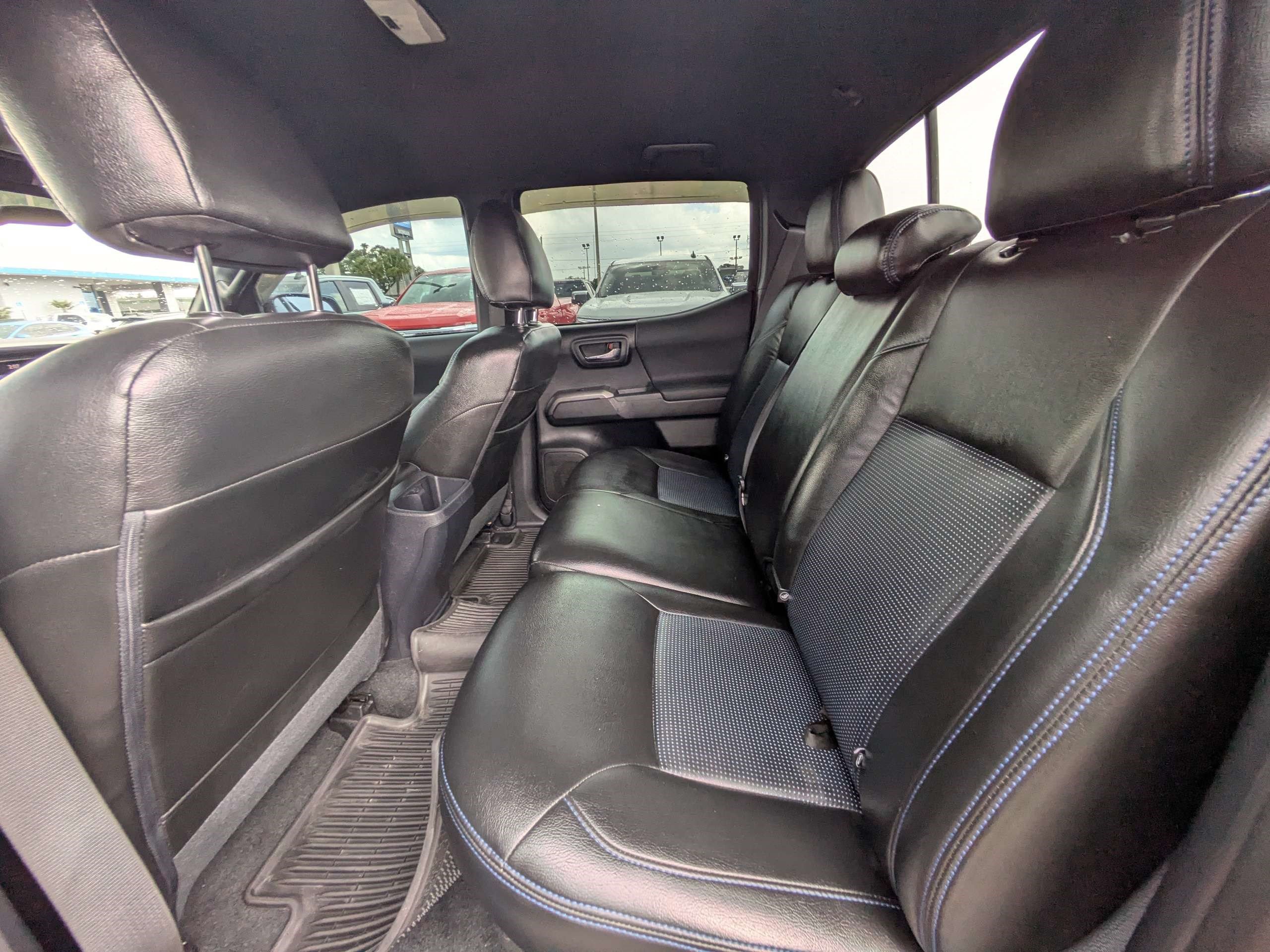 Used 2019 Toyota Tacoma TRD Sport RWD image 13