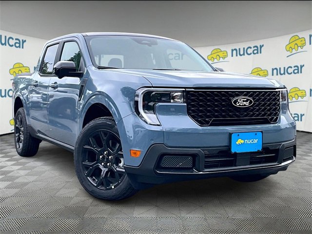 New 2025 Ford Maverick Lariat w/ Black Appearance Package