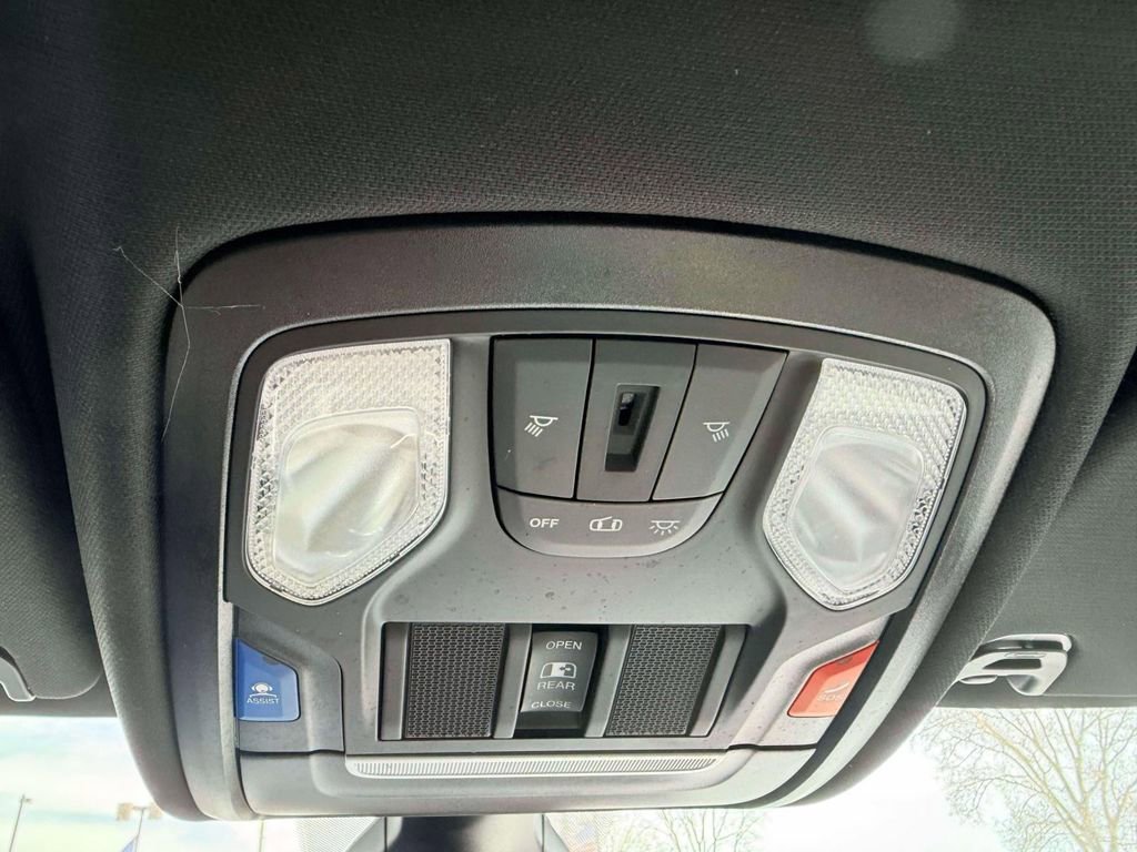 Used 2023 RAM 1500 Big Horn AWD/4WD image 26