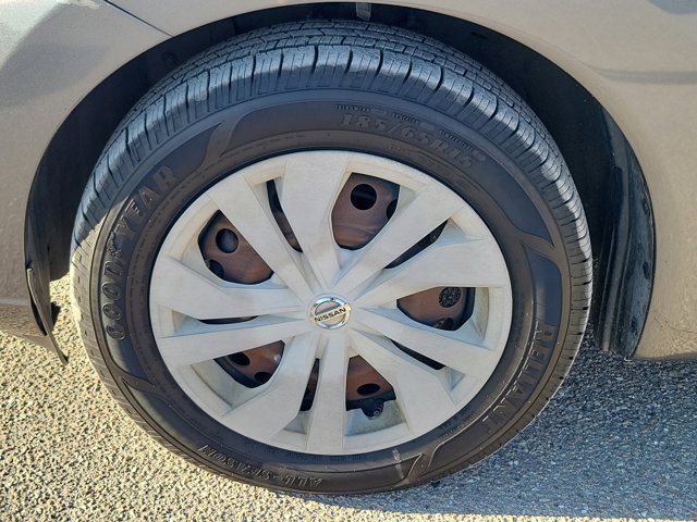 Used 2019 Nissan Versa Note SV image 11