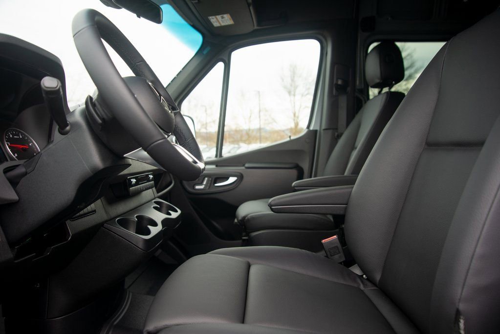 New 2025 Mercedes-Benz Sprinter 2500 image 17