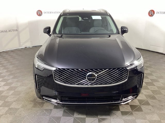New 2026 Volvo XC90 B6 Plus w/ Protection Package Premier image 2