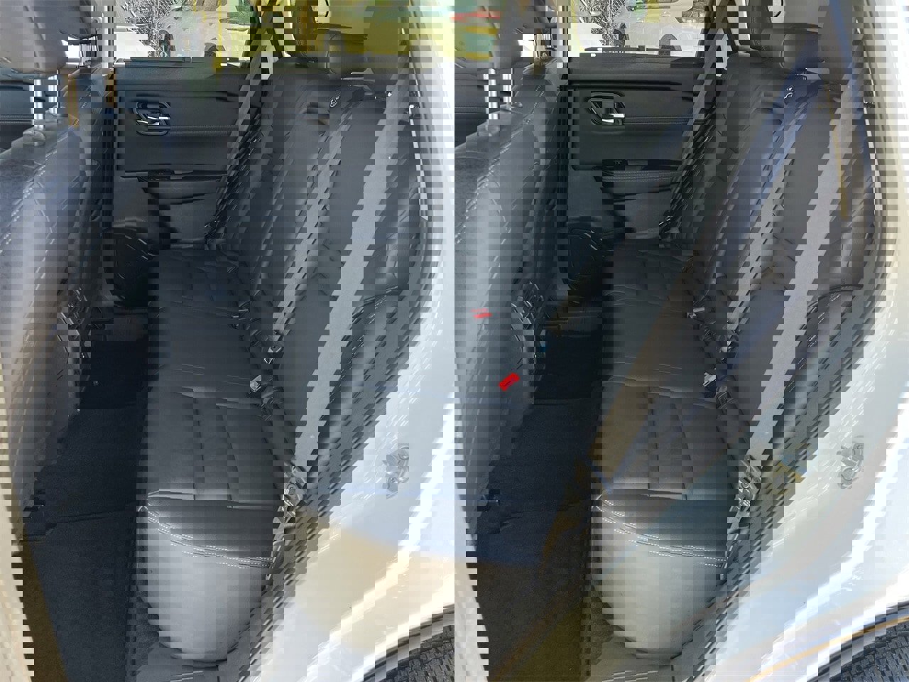 Certified 2025 Nissan Rogue SL w/ Tech Package image 23