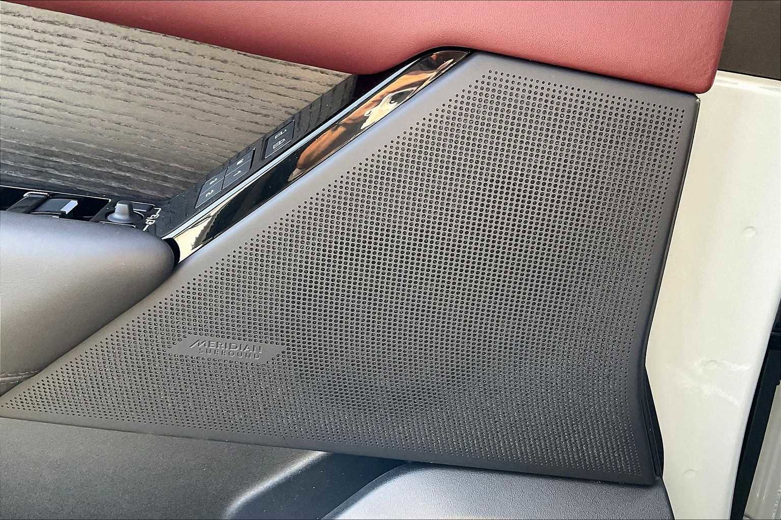 New 2026 Land Rover Range Rover Velar Autobiography image 23