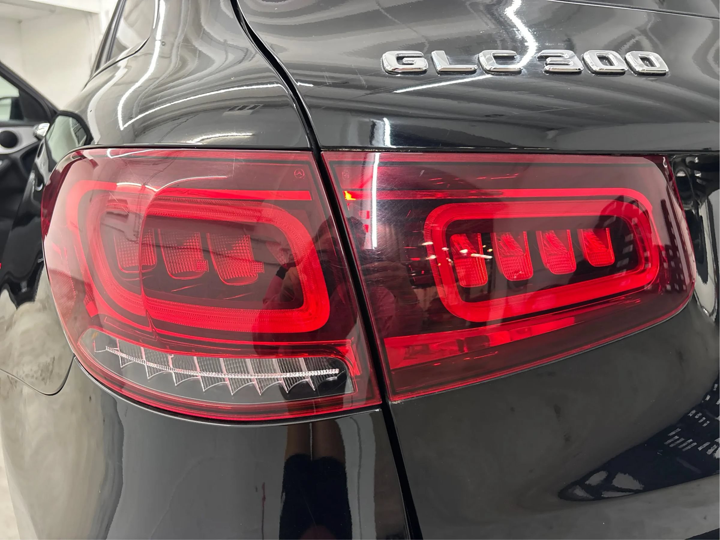 Used 2021 Mercedes-Benz GLC 300 4MATIC image 32