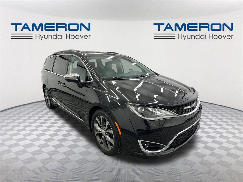 Used 2017 Chrysler Pacifica Limited w/ UConnect Theater Package image 7