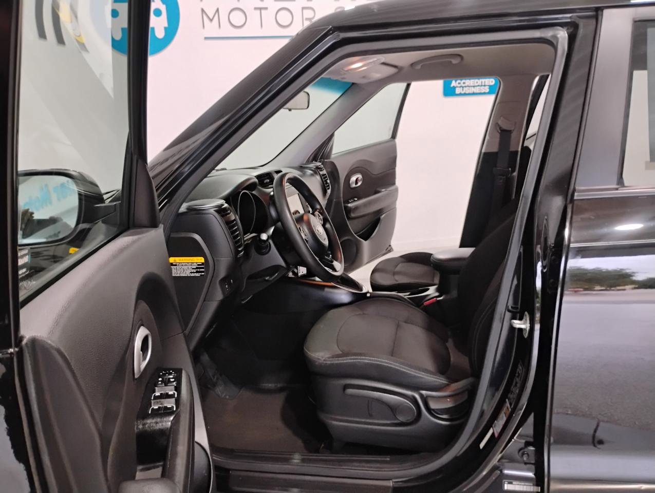 Used 2019 Kia Soul + FWD image 9