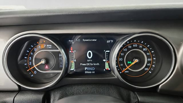Used 2018 Jeep Wrangler Unlimited Sahara AWD/4WD image 12