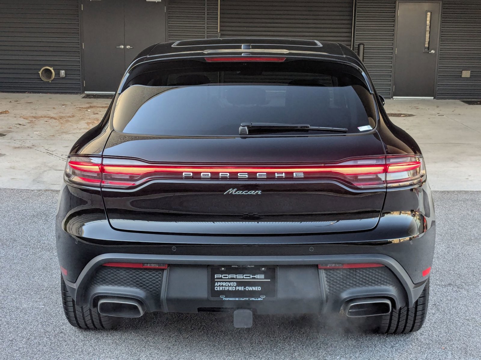 Used 2025 Porsche Macan image 10