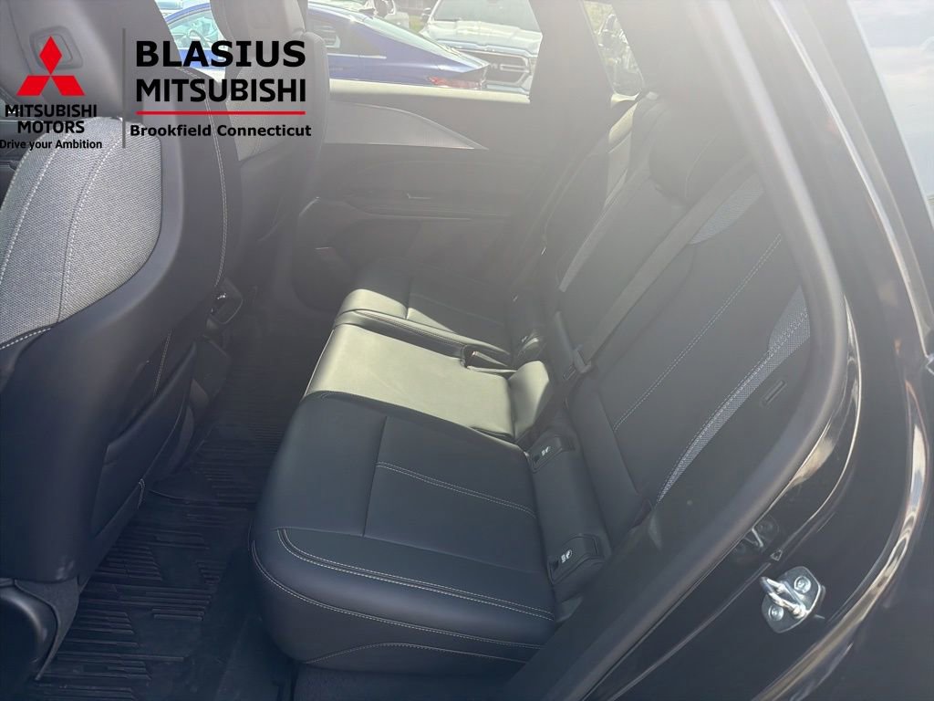 Used 2024 Cadillac Lyriq Tech AWD/4WD image 34