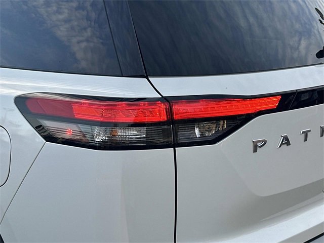 Used 2023 Nissan Pathfinder SL image 6