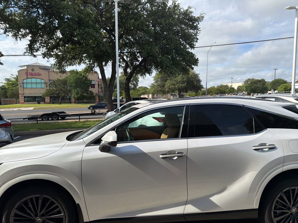 Certified 2024 Lexus RX 350 Premium w/ Accessory Package (Z1) FWD image 8