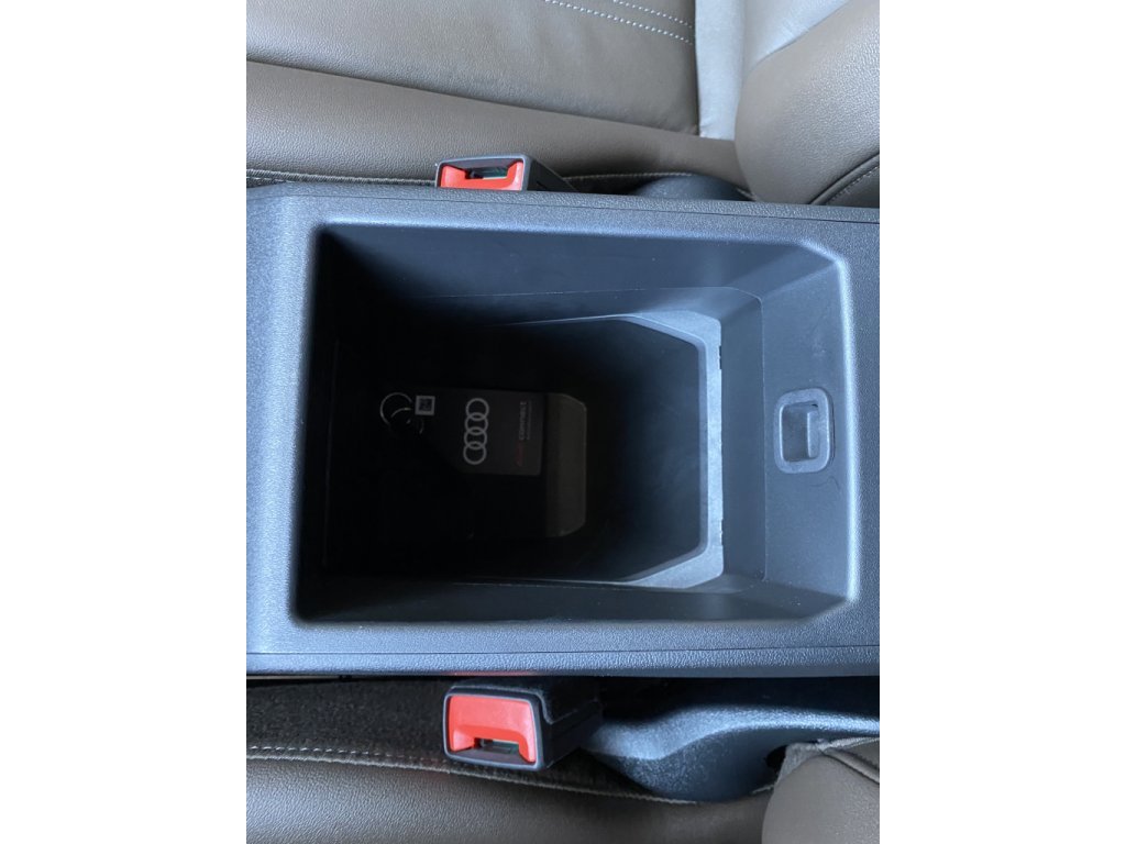 Used 2023 Audi Q4 e-tron Prestige image 32