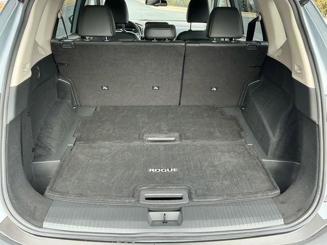 Used 2023 Nissan Rogue SL w/ SL Premium Package image 19