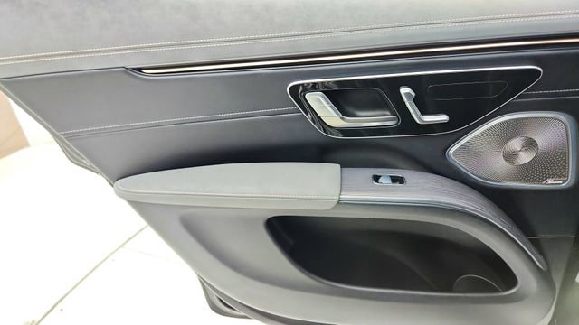 Used 2023 Mercedes-Benz EQS 450+ 4MATIC SUV image 32