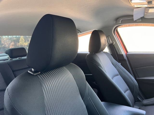 Used 2016 MAZDA MAZDA3 i Sport w/ Preferred Equipment Package image 29