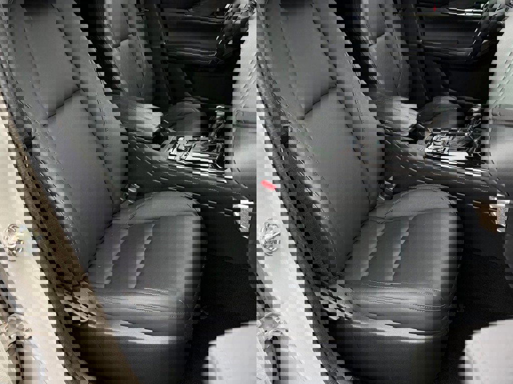 Used 2023 MAZDA CX-30 AWD 2.5 S w/ Preferred Package image 19