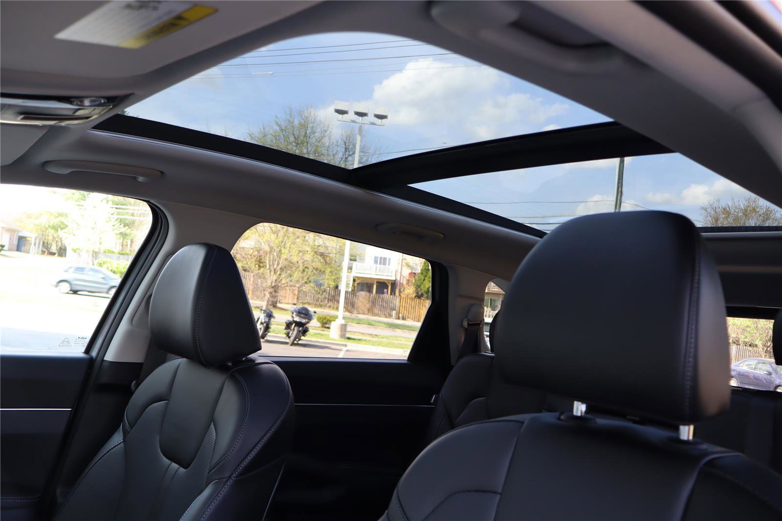 Certified 2026 Kia Sorento S w/ S Panoramic Sunroof Package image 22