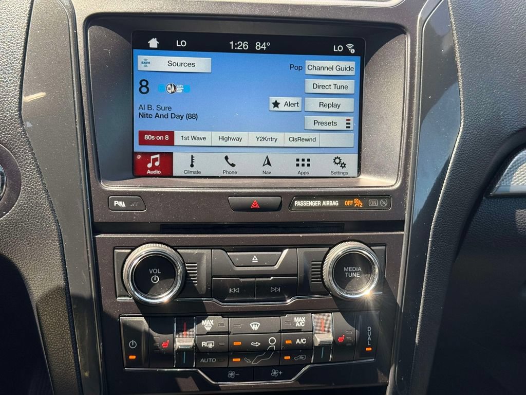 Used 2018 Ford Explorer XLT w/ Equipment Group 202A AWD/4WD image 27
