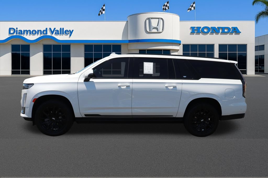 Used 2022 Cadillac Escalade ESV Sport w/ Touring Package AWD/4WD image 10