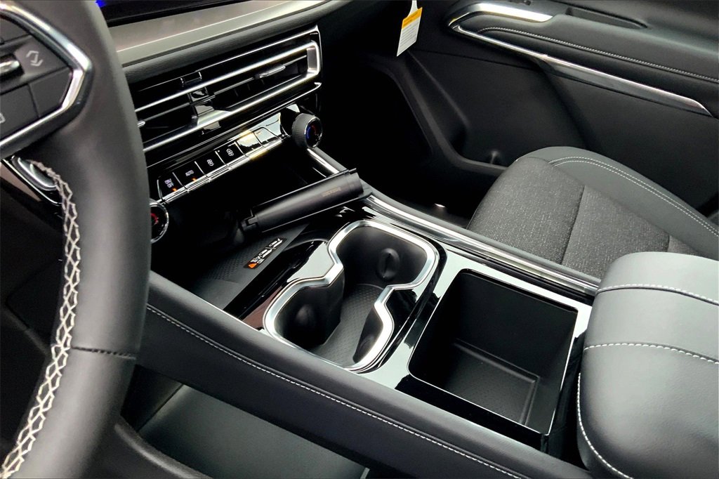 New 2026 Chevrolet Traverse LT w/ Driver Confidence Package image 9