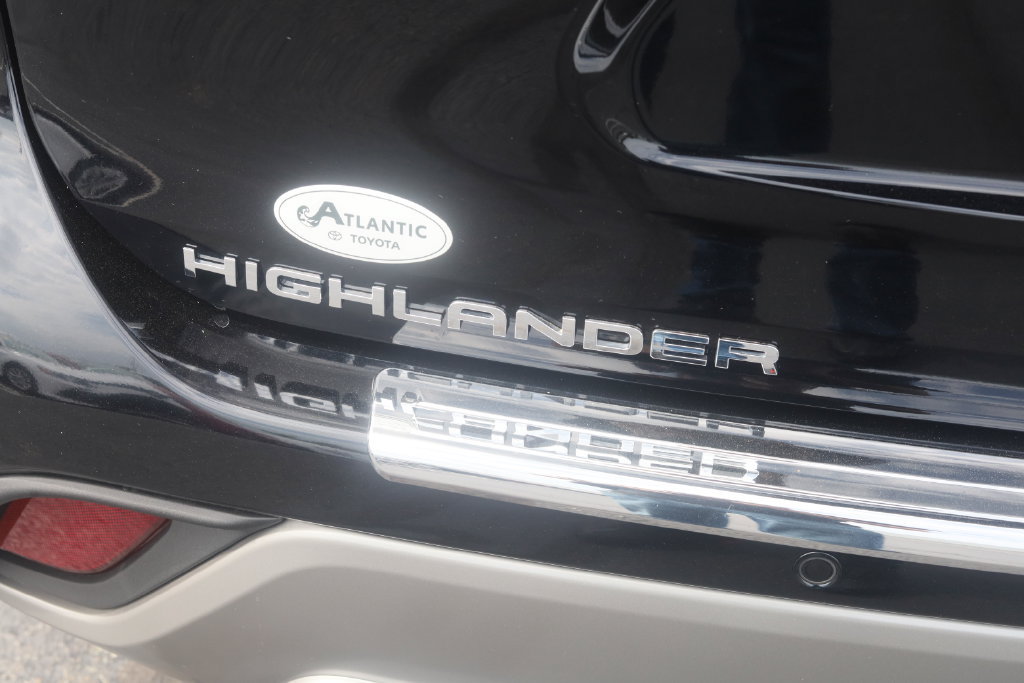 Used 2026 Toyota Highlander Platinum AWD/4WD image 38