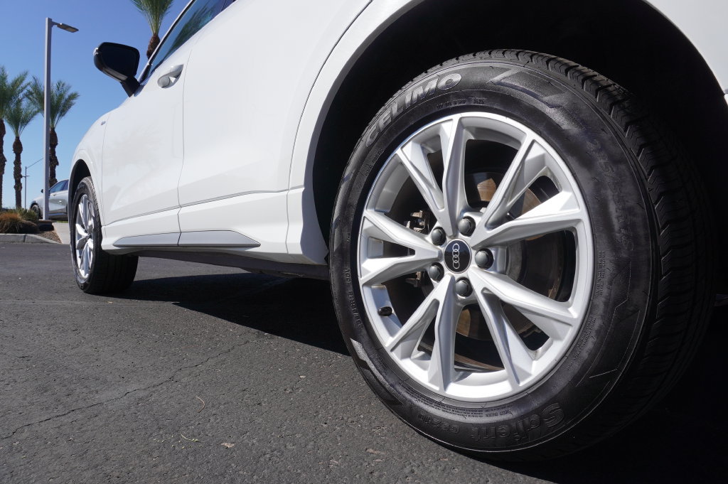 Used 2025 Audi Q3 2.0T Premium AWD/4WD image 6